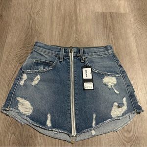 Carmar Womens Denim Zip-Up Skirt size 25 NEW